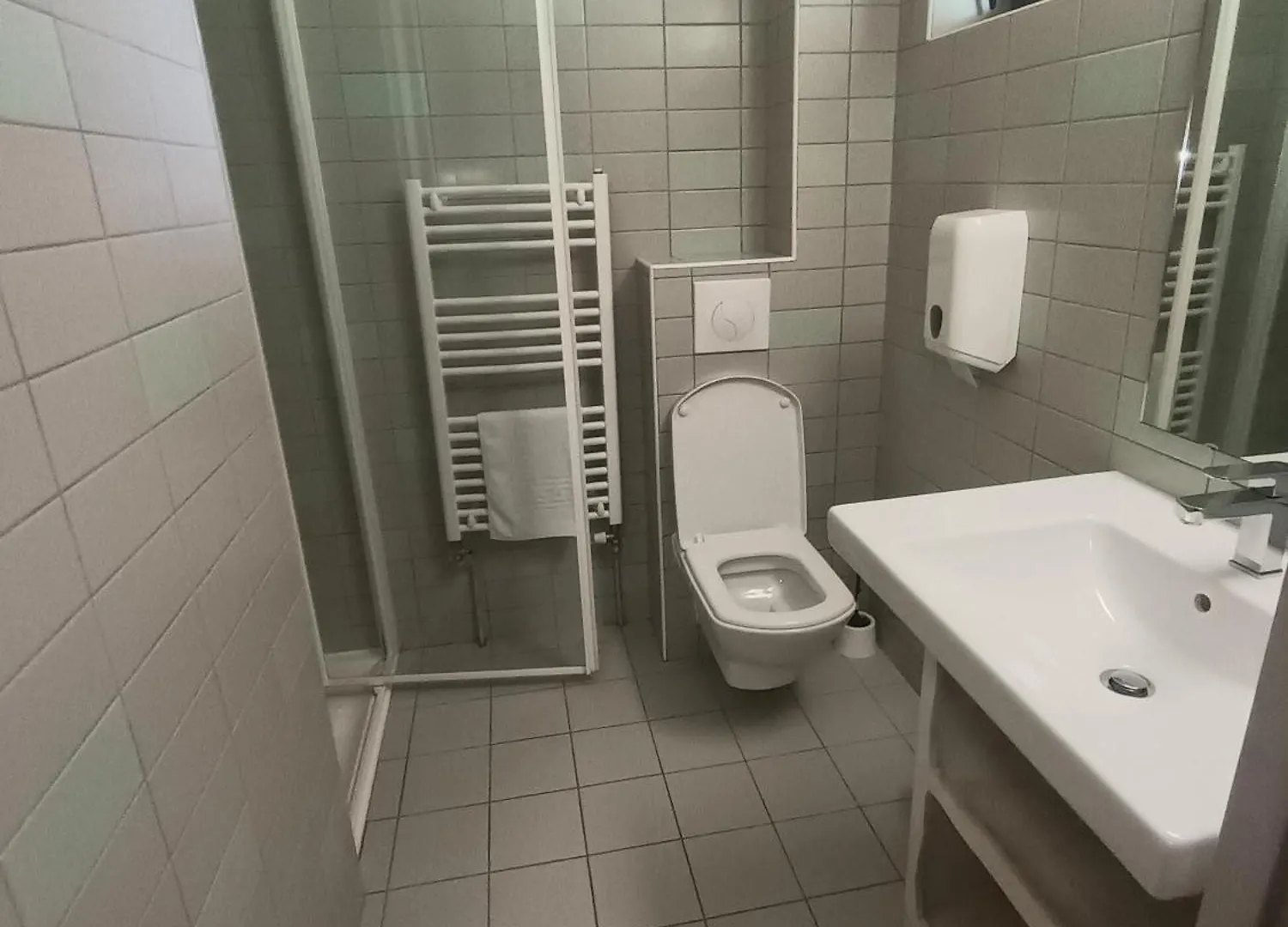 Auzat Auberge Du Montcalm מלון